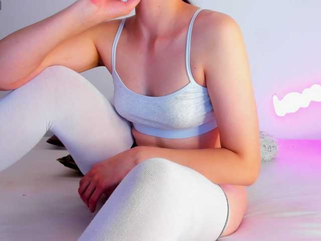 sofiarose1 live cam on BongaCams