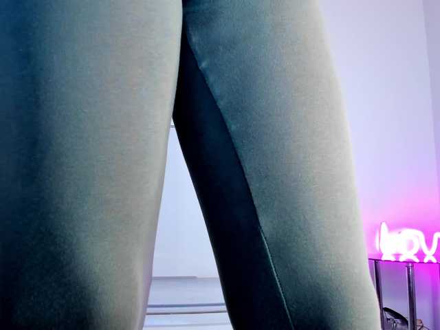 sofiarose1 live cam on BongaCams