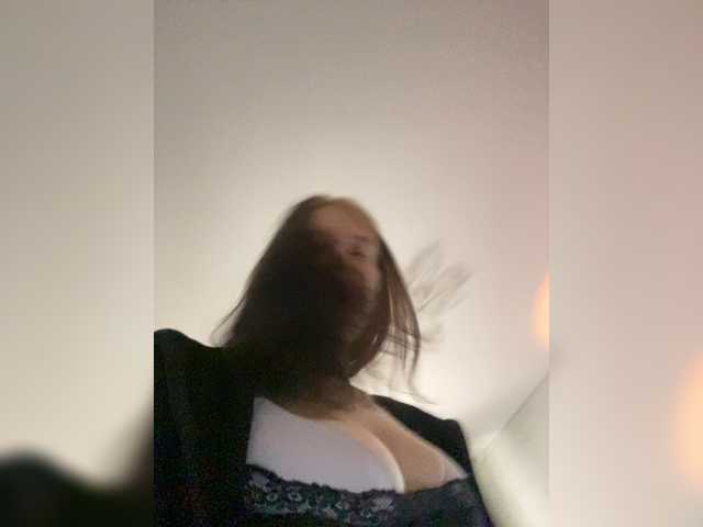 LinbergLin live cam on BongaCams