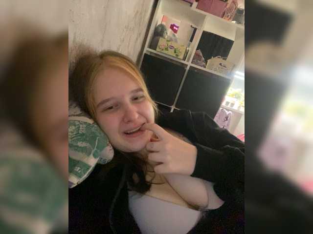 LinbergLin live cam on BongaCams