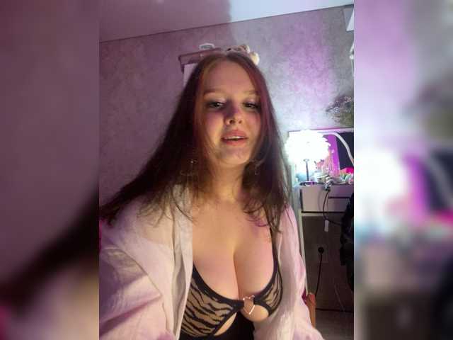 LinbergLin live cam on BongaCams