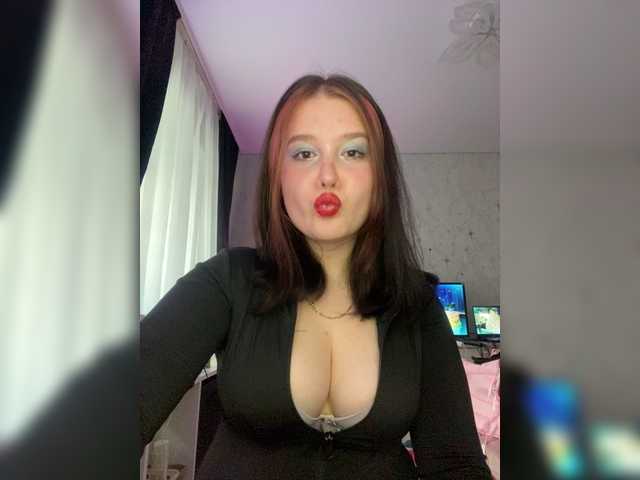 LinbergLin live cam on BongaCams