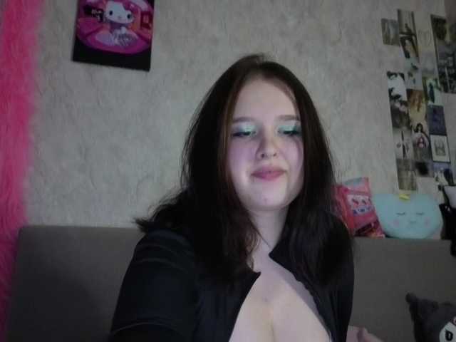 LinbergLin live cam on BongaCams