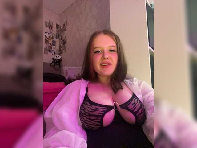 LinbergLin live cam on BongaCams