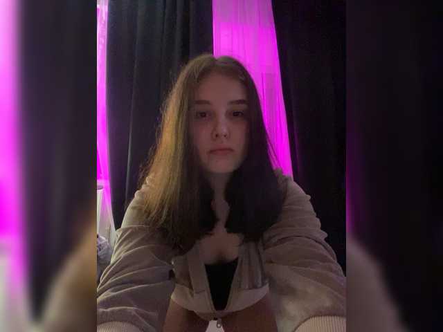 LinbergLin live cam on BongaCams