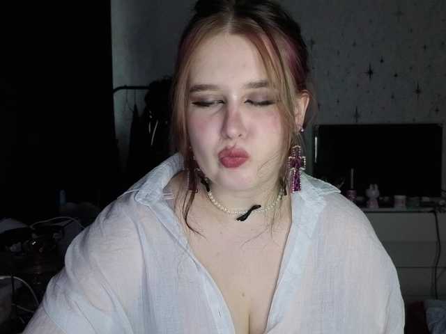 LinbergLin live cam on BongaCams