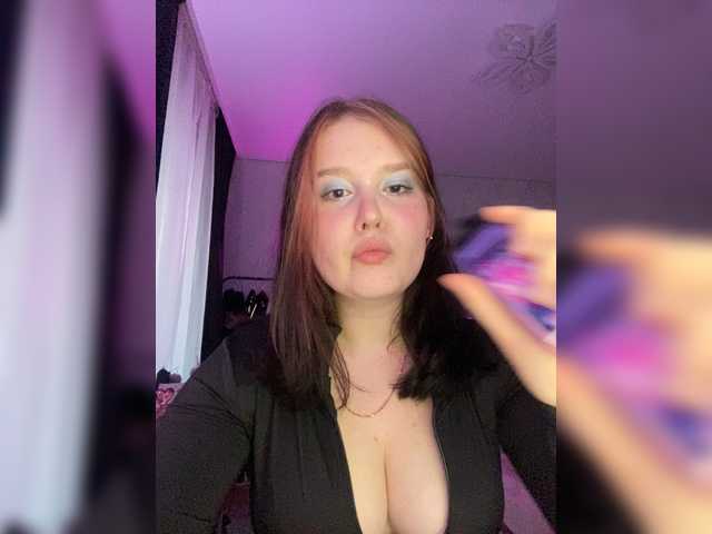 LinbergLin live cam on BongaCams
