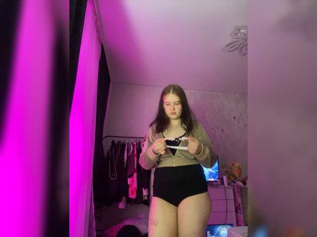 LinbergLin live cam on BongaCams