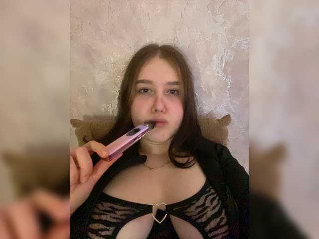 LinbergLin live cam on BongaCams