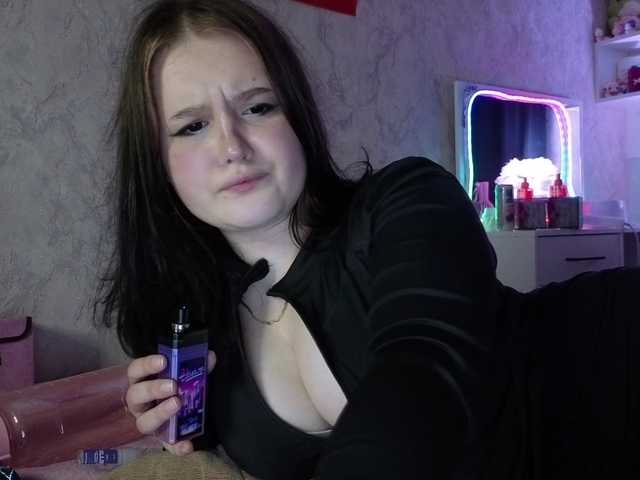 LinbergLin live cam on BongaCams