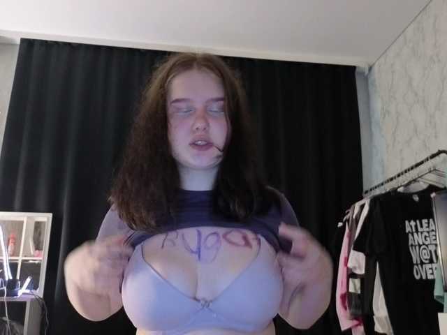 LinbergLin live cam on BongaCams