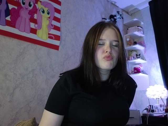 LinbergLin live cam on BongaCams