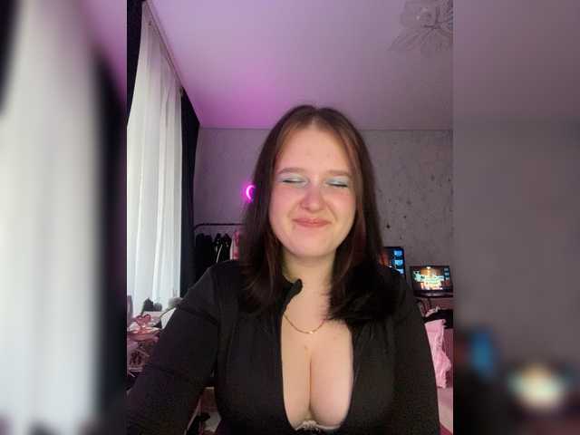 LinbergLin live cam on BongaCams