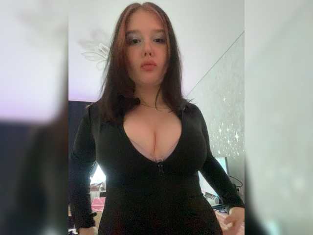 LinbergLin live cam on BongaCams