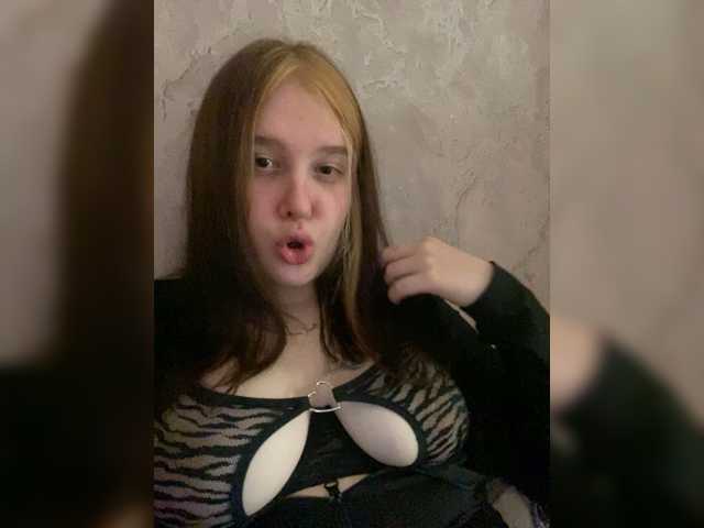 LinbergLin live cam on BongaCams