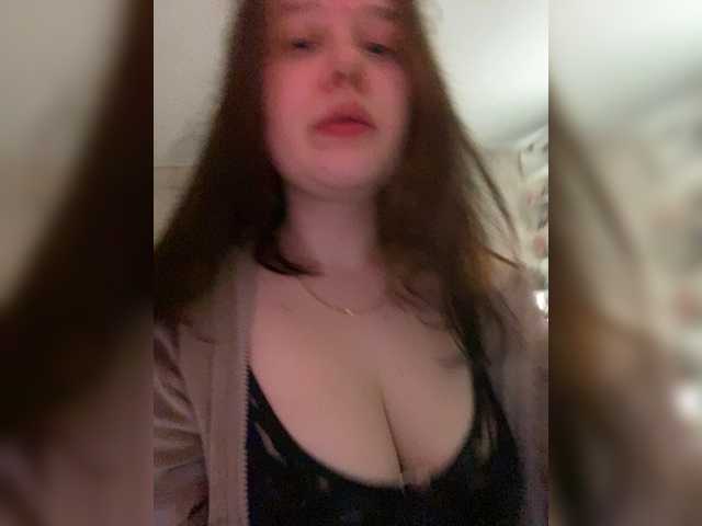 LinbergLin live cam preview