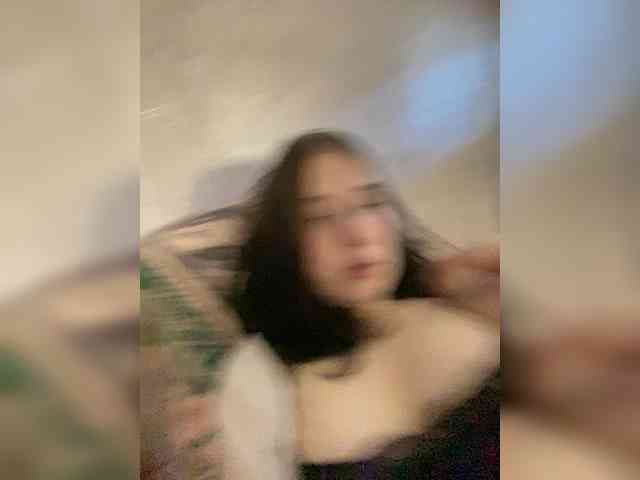 LinbergLin Live Webcam on BongaCams