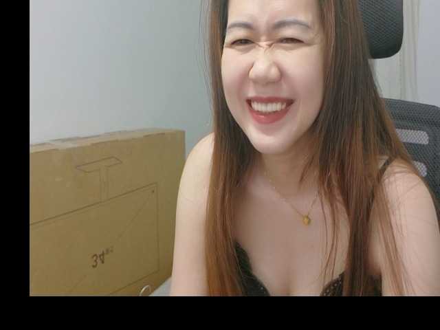 Myhotsex69 live cam on BongaCams