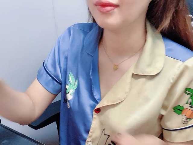 Myhotsex69 live cam on BongaCams