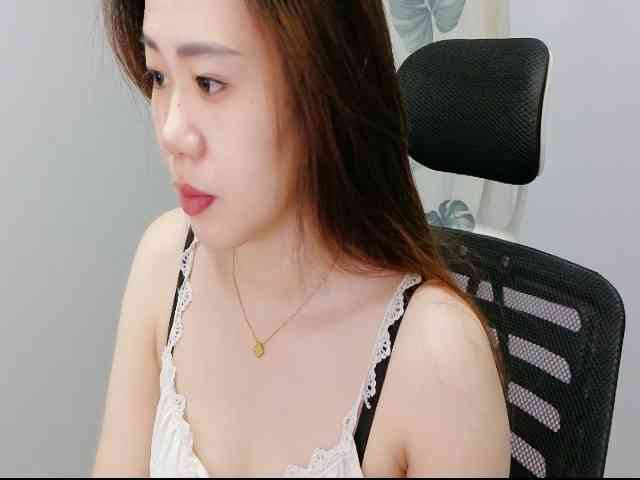 Myhotsex69 webcam