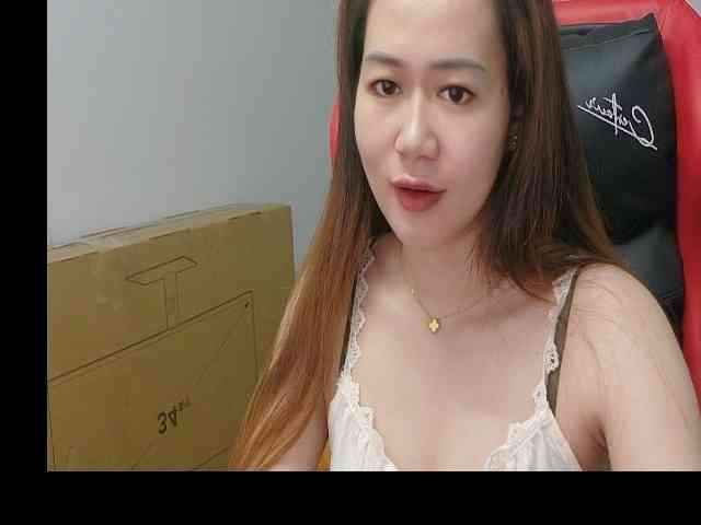 Myhotsex69 webcam