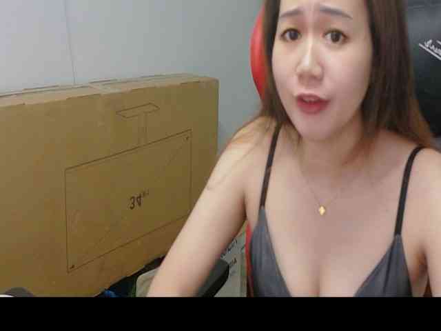 Myhotsex69 webcam