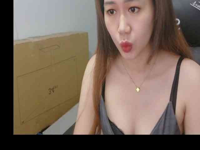 Myhotsex69 webcam
