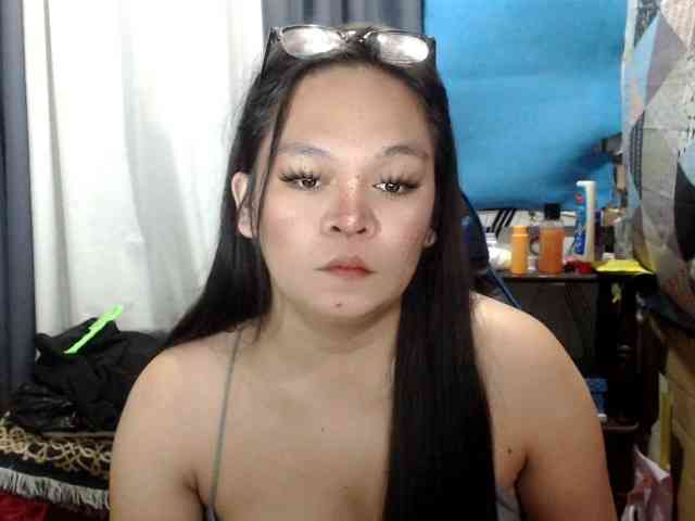 Urgirlscarlet23