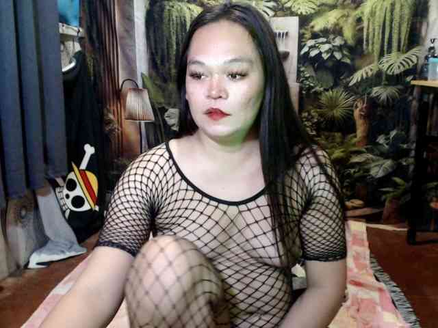 Urgirlscarlet23