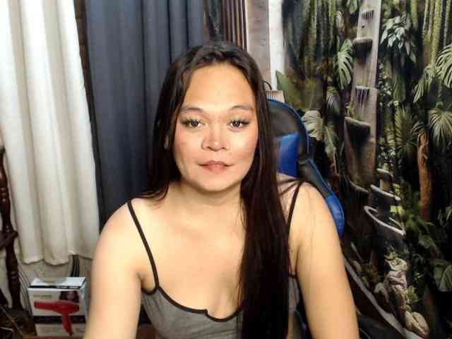 Urgirlscarlet23