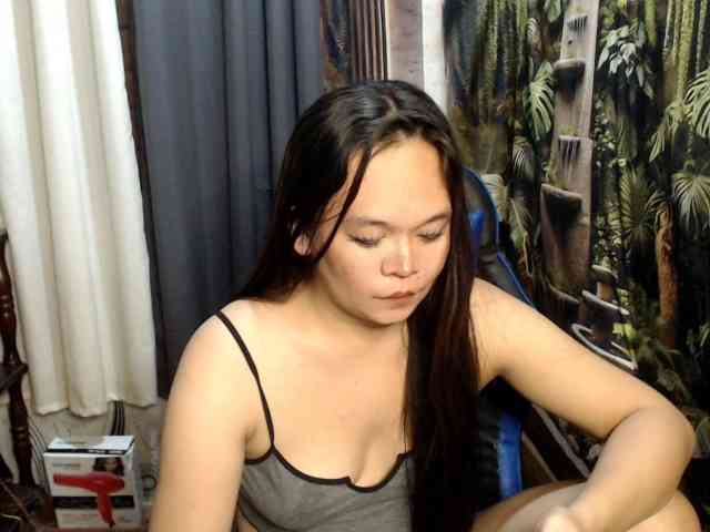 Urgirlscarlet23
