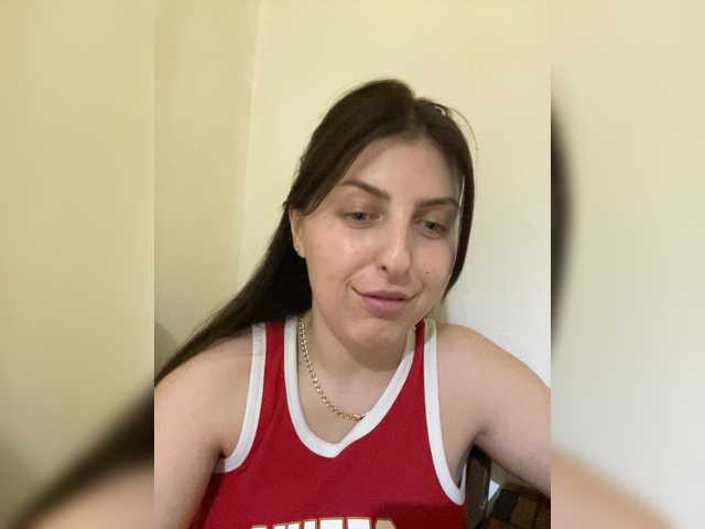 melanieelovv live cam on BongaCams