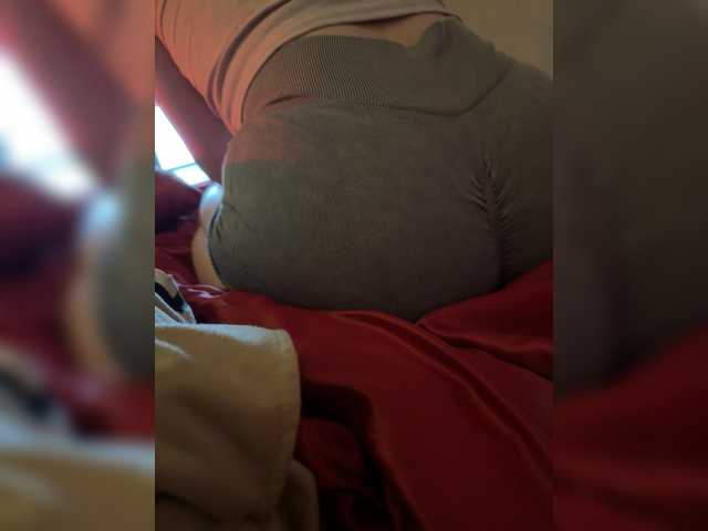 Tofiia live webcam show