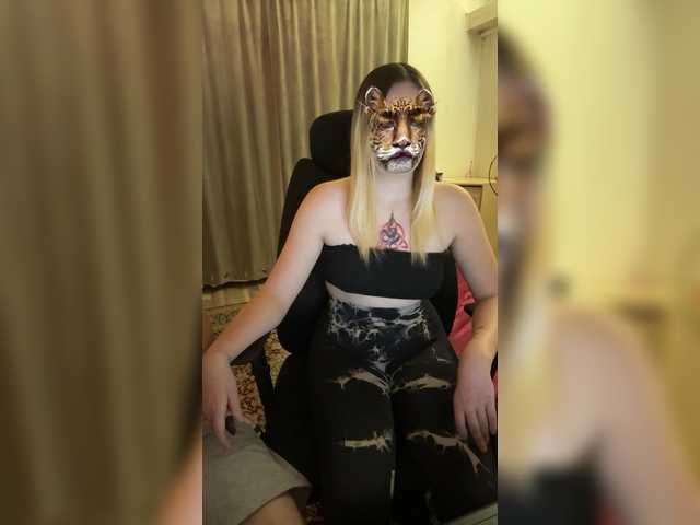 Tofiia live cam on BongaCams
