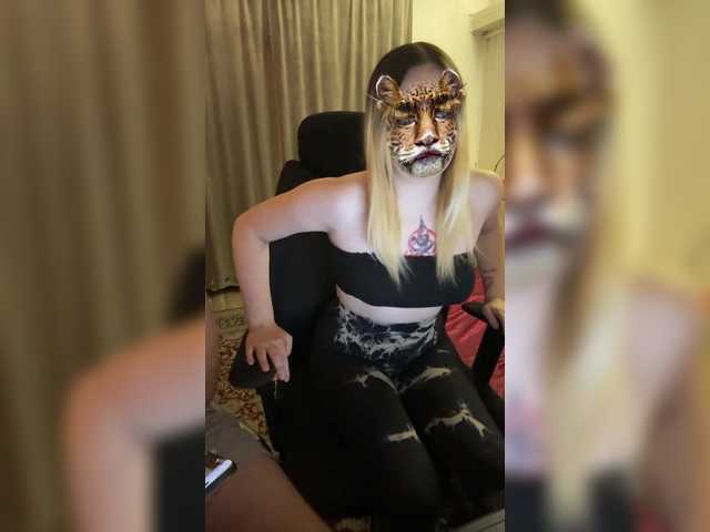 Tofiia live cam on BongaCams