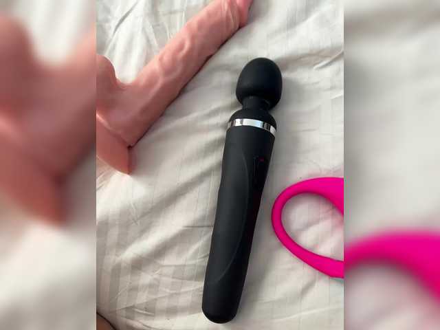 Life-is-sex live webcam show