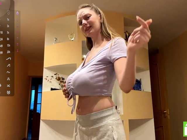 MarietteWei live webcam show