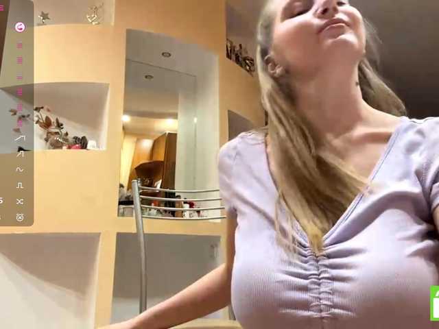 MarietteWei live cam on BongaCams