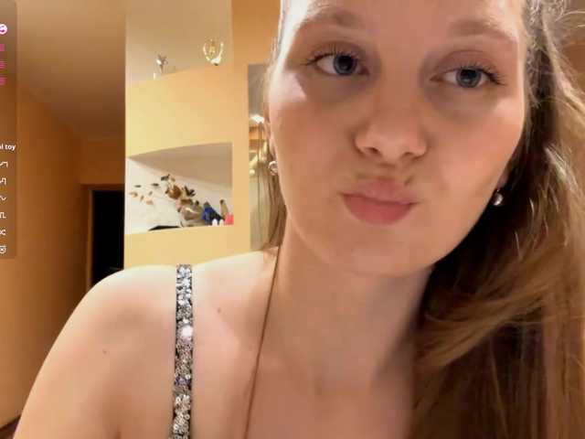 MarietteWei live cam on BongaCams