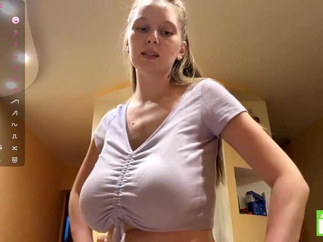 MarietteWei live cam on BongaCams