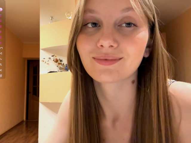 MarietteWei live cam on BongaCams