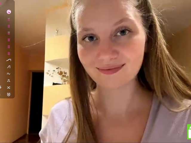 MarietteWei live webcam show
