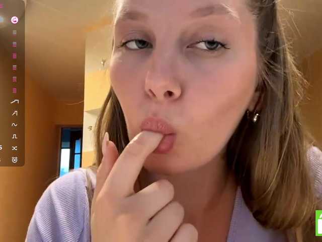 MarietteWei live cam on BongaCams