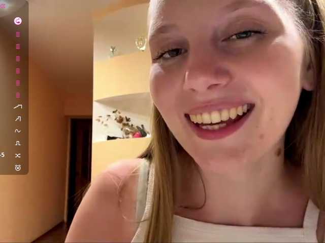 MarietteWei live cam on BongaCams