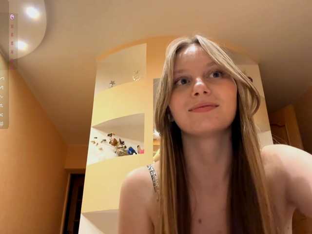 MarietteWei live cam on BongaCams