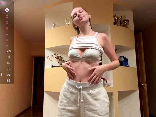 MarietteWei webcam
