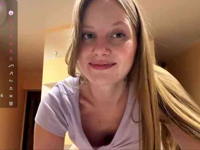 MarietteWei webcam