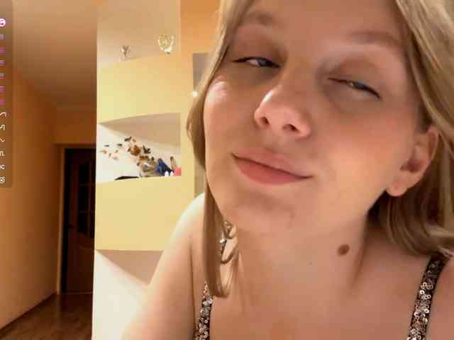 MarietteWei webcam