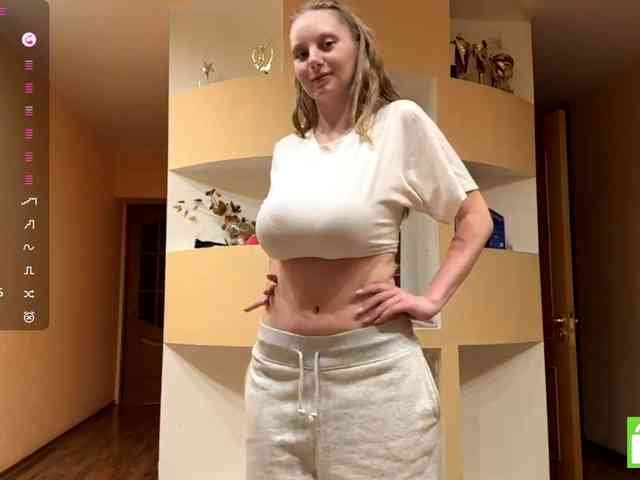 MarietteWei webcam