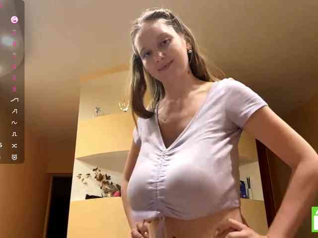 MarietteWei webcam